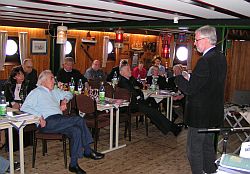 Siegfried Merk bei seinem Vortrag.