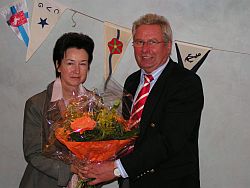 Der Präsident bedankt sich bei Gastgeberin Barbara Schaewitz.