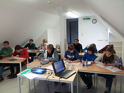 Die Köpfe rauchen.