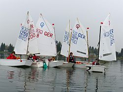 Gruppenfoto zu Wasser: v.li. Max Hedtke, Nikolas Wycislik, Timo Laukhardt, Hannes Hedtke, Felix Laukhardt, Agatha Wycislik 