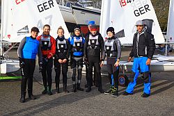 Gruppenfoto zu Beginn des Trainings
