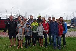 Gruppenbild im Regen.