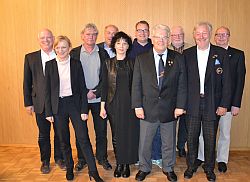 WYC-Vorstand im April 2016: (v.l.n.r.)Stefan Gilles (Sportleiter Motorboote), Regine Simon (Medienbeauftragte), Wolfgang Demmer (Beauftragter Bootshaus und Stege), Björn Rieger (Sportleiter Segeln), Nadja Dahlmann (Beisitzerin), Dirk Göbel (Jugendwart), Michael Wagner (1.Vorsitzender), Dr. Peter Lennert (Schatzmeister), Dr. Arno Grau (stellv. Vorsitzender und Umweltbeauftragter), Heiko Springer (Schriftführer).